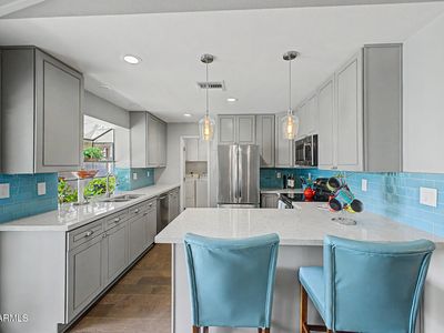 6425 W MISSION Lane