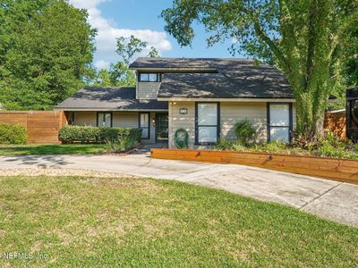 514 LOS PALMAS Drive