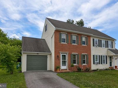 14 Hemlock Ln