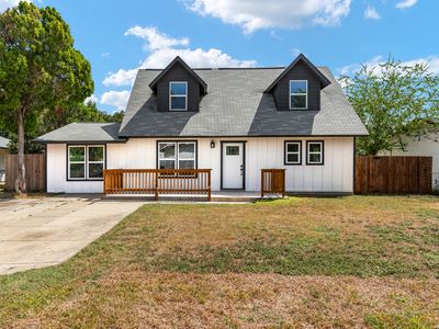 214 RAMBLING DR