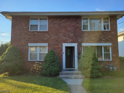 200 E 11Th St #1,2