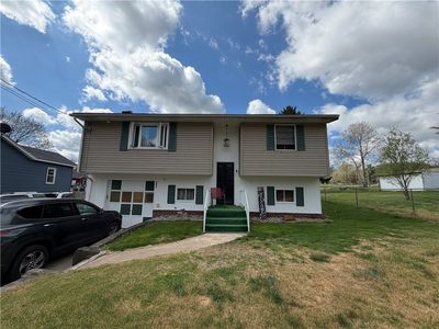 1081 Main St