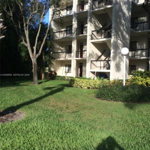 2500 Presidential Way APT 101