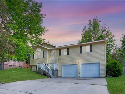 2721 Valley View Dr