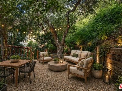 2180 Laurel Canyon Blvd