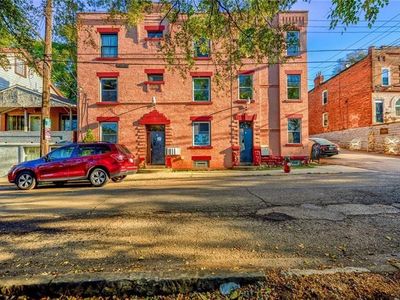 67-69 Lawn St