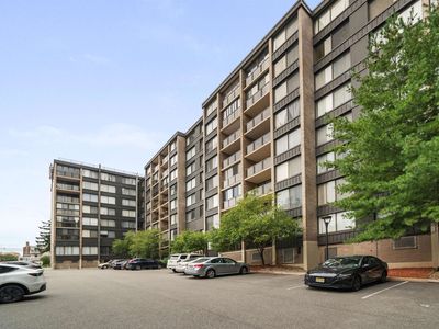 9060 Palisade Ave APT 507