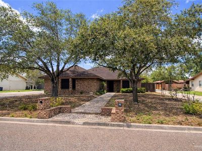 2105 Point West Dr