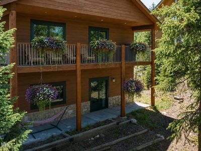 310 Arapahoe Road