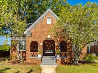 335-337 S Woodrow St