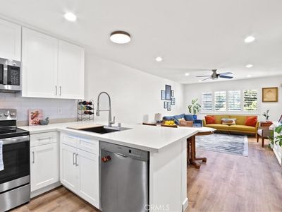 2332 E 17th St Unit 103