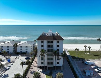 10633 Gulf Shore Dr APT 6S