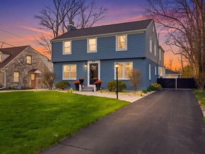514 East Community PLACE