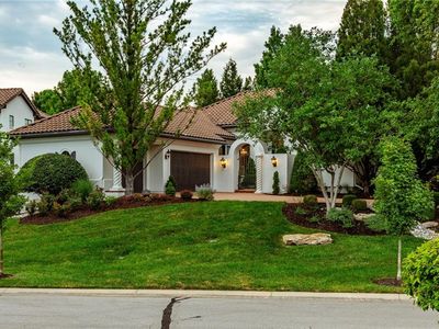 3240 W 138th Ter