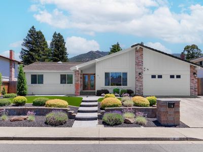 8 Mirango Ct