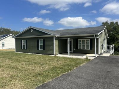 100 London Ln