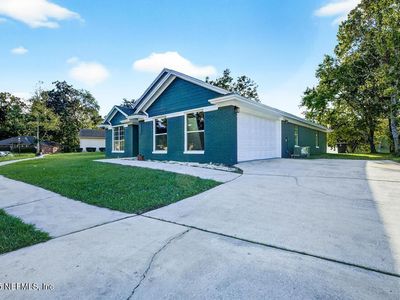 1662 SPRING BRANCH Drive E