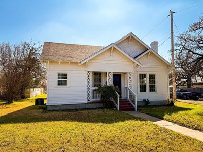 Property at 1602 Saunders St, Gatesville, TX