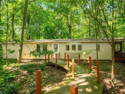 121 Skeleton Rd NW