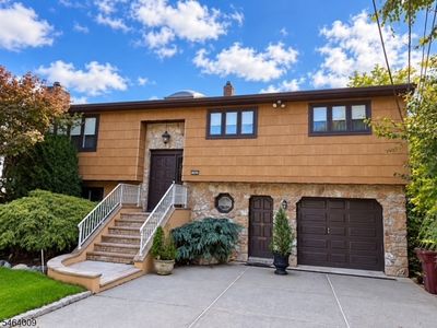 134 Hillside Ave