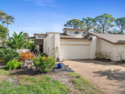 5905 La Vista Ln