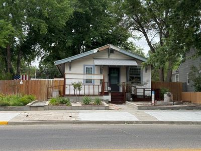 603 S 4th St
