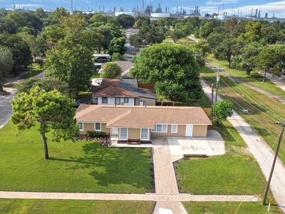 1603 5th Ave N