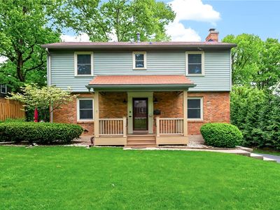 149 Balmoral Dr