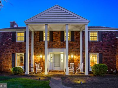 1349 Country Club Dr