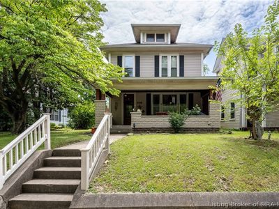 1110 E Elm Street