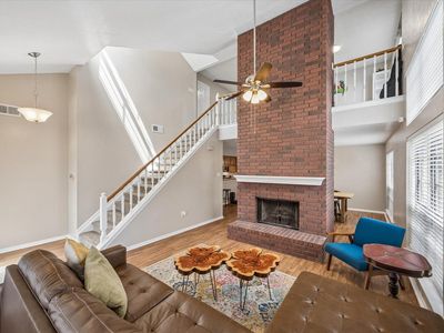 6915 Redwood Falls Dr