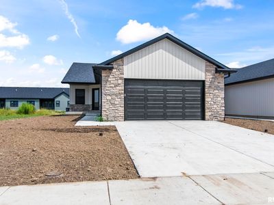 1704 Ambleside Dr