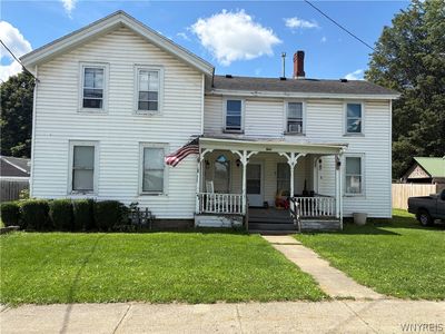 9643 Main St