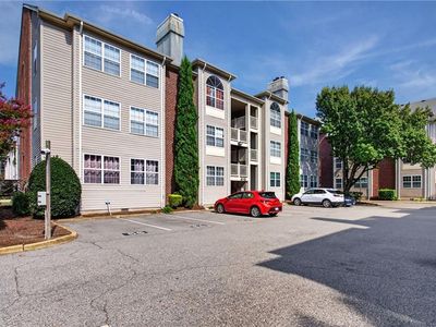 418 Delaware Ave APT 205