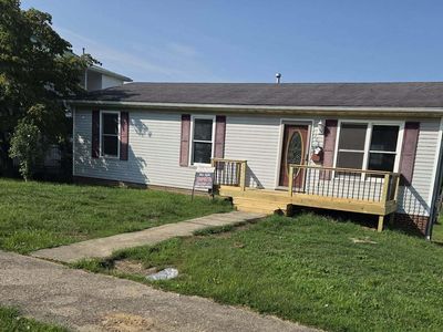 Property at 708 Broadway St, Irvine, KY