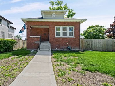 153 S 13th Ave