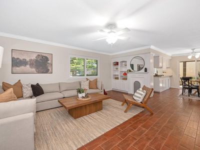 3224 Casitas Bonito