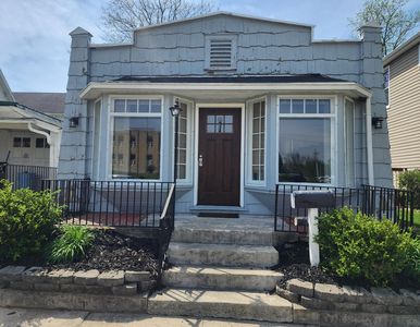 224 E Williams Ave