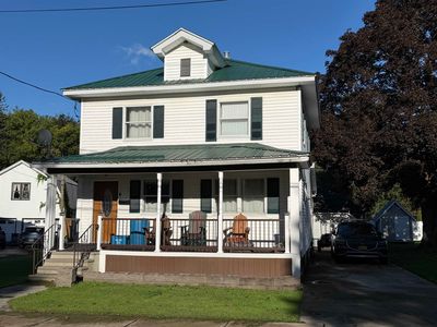 27 Grinnell Ave