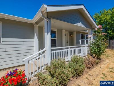 1697 NW Laura Vista Dr
