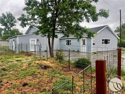1313 E Main St