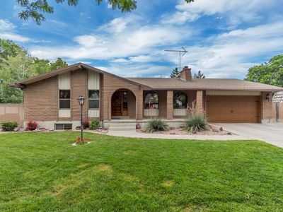 486 W Clover View Dr