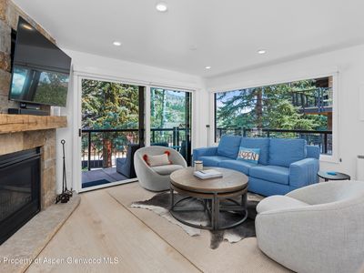 400 Wood Rd #1112D-1111D