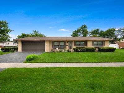Property at 7410 Churchill Dr, Hanover Park, IL
