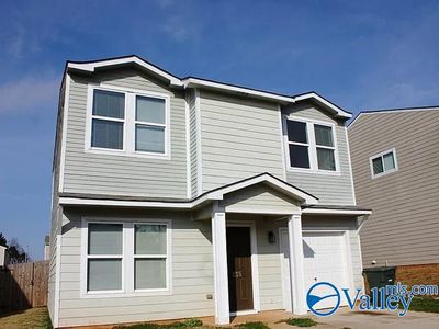 135 Whitestone Dr NE