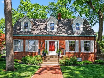 5 Merwood Dr E