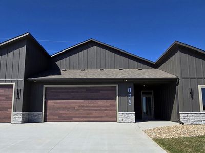 825 N Sylvan Dr