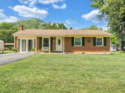 Property at 1106 Kanawha St, Glasgow, VA