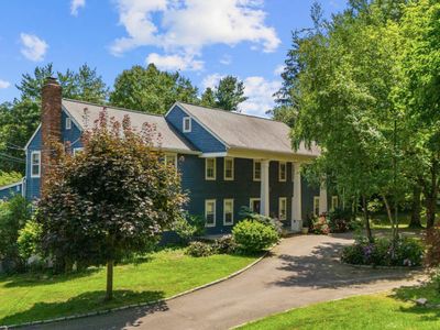 42 Sturbridge Hill Road