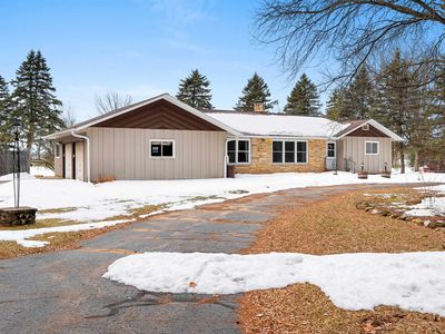 8211 State Highway 32 N